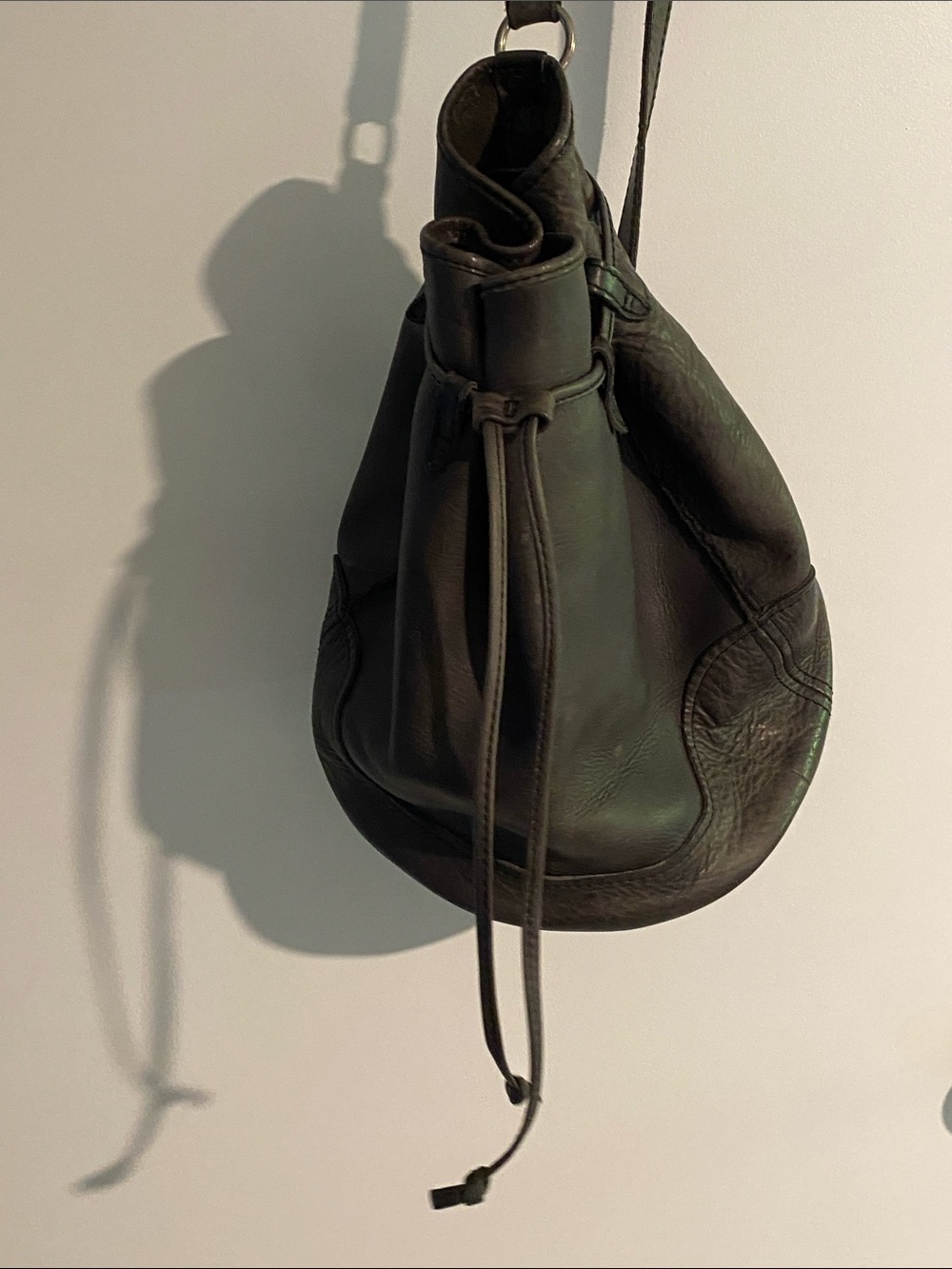 Fure Leather Drawstring Bucket Bag - Grey